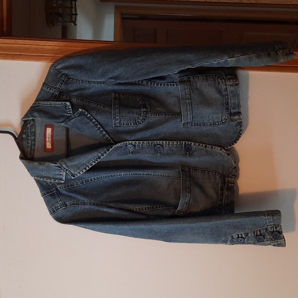 Vintage Jordache Denim Jacket. Size Large